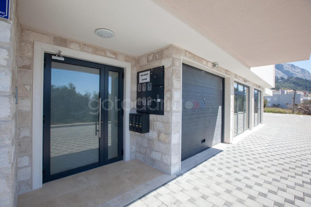 Luxury Apartment Sofia -Free Beach Parking Makarska Extérieur photo