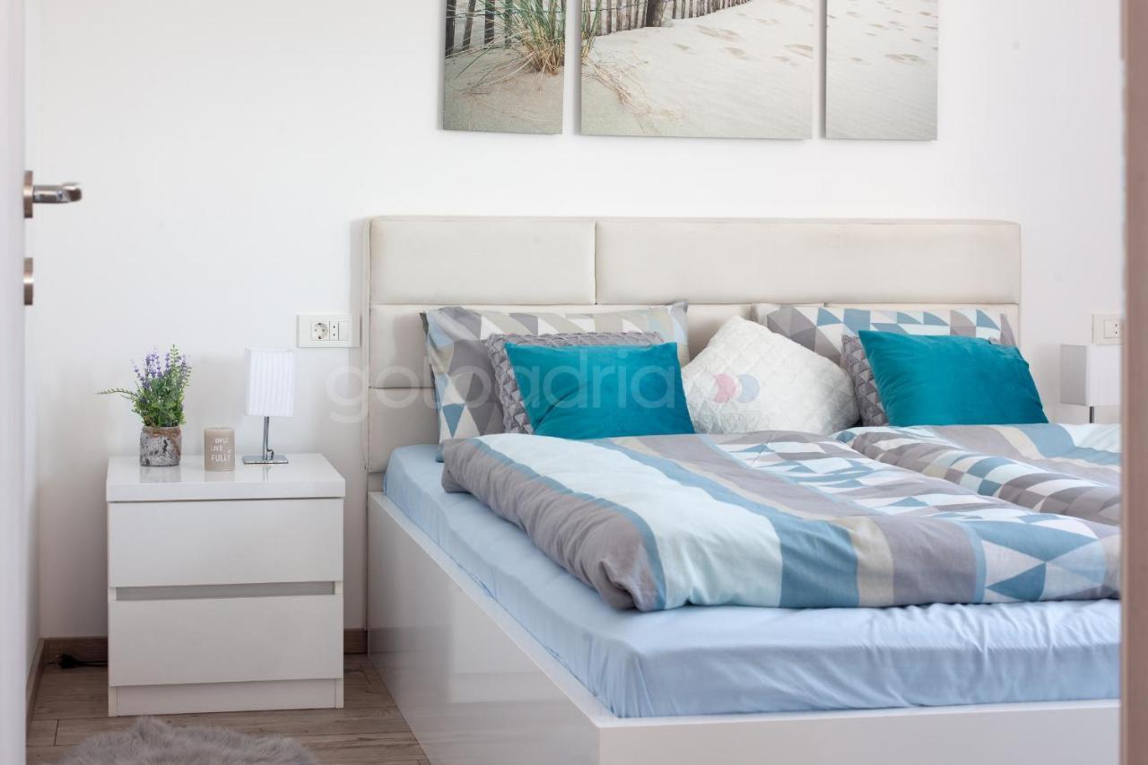 Luxury Apartment Sofia -Free Beach Parking Makarska Extérieur photo