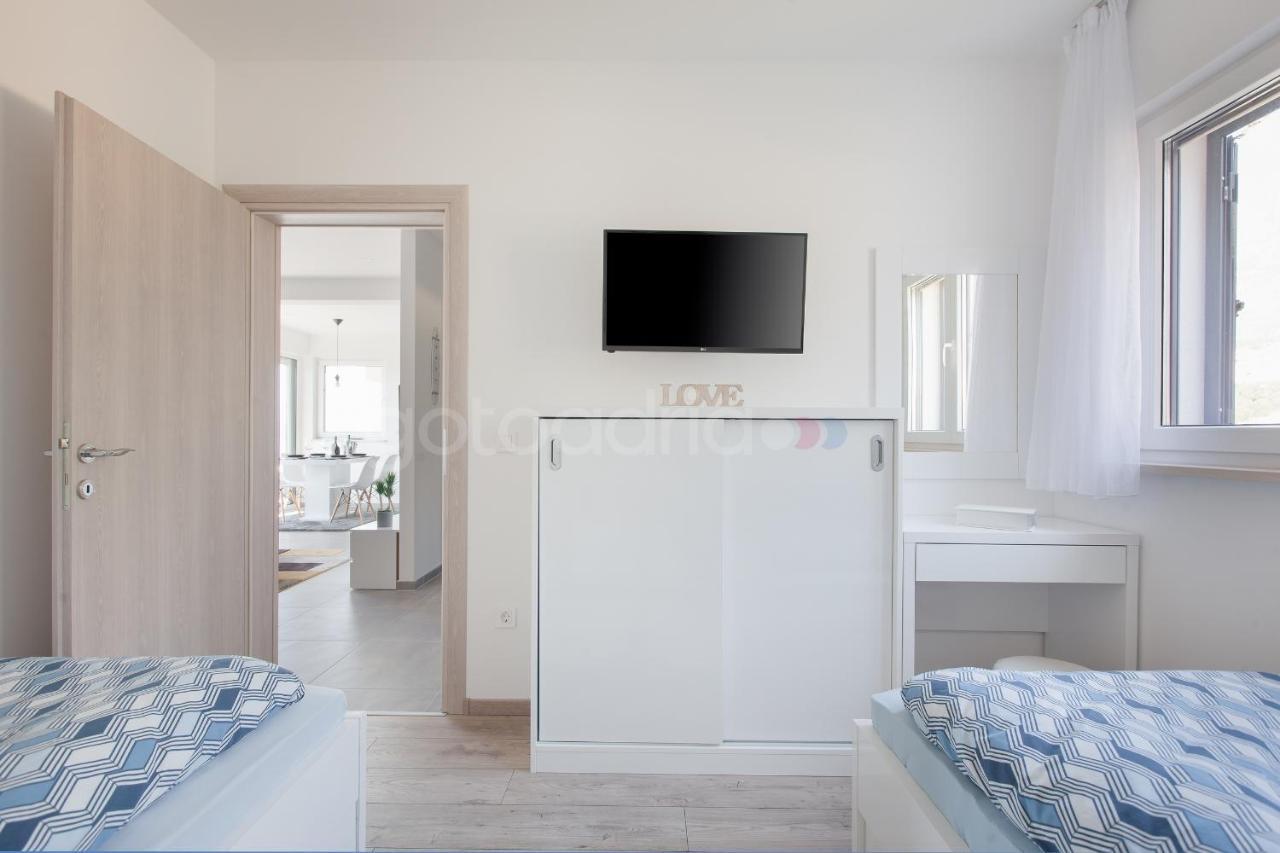 Luxury Apartment Sofia -Free Beach Parking Makarska Extérieur photo