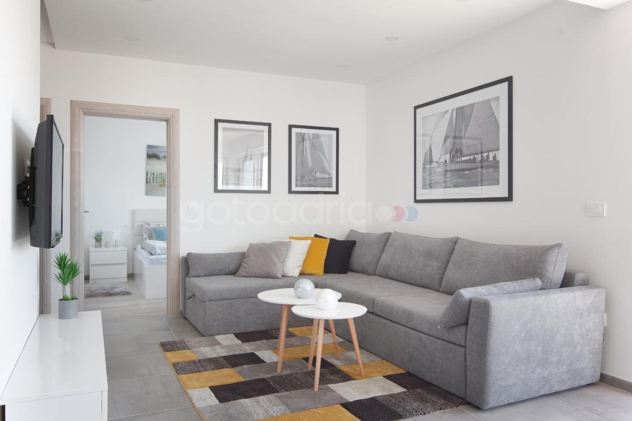 Luxury Apartment Sofia -Free Beach Parking Makarska Extérieur photo
